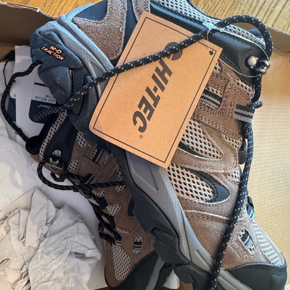 Hi-Tec Men's Gray and Tan Athletic Shoes
